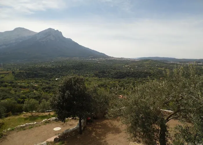 Kır Evi L'oleandro Oliena
